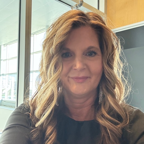 Meet your Posher, Deborah - Picture 1 of 1